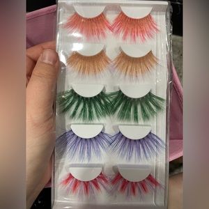 Colourful lashes never opened!